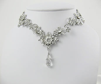 Lisa Necklace by Say Bella